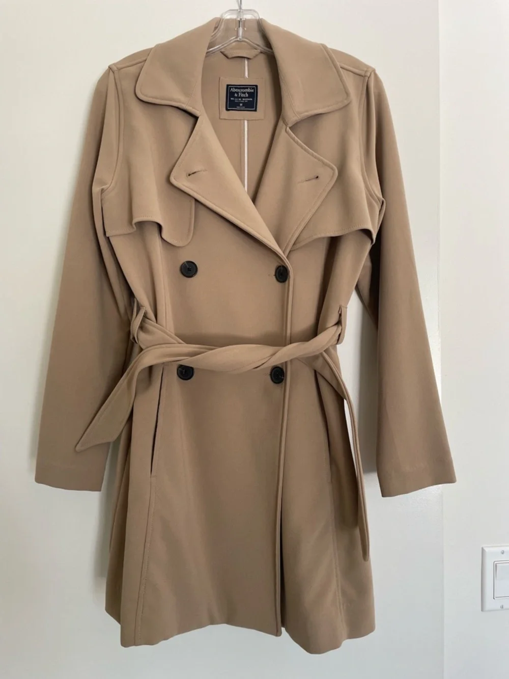 Abercrombie & Fitch Drapey Trench Coat in Khaki - Picture 6 of 16